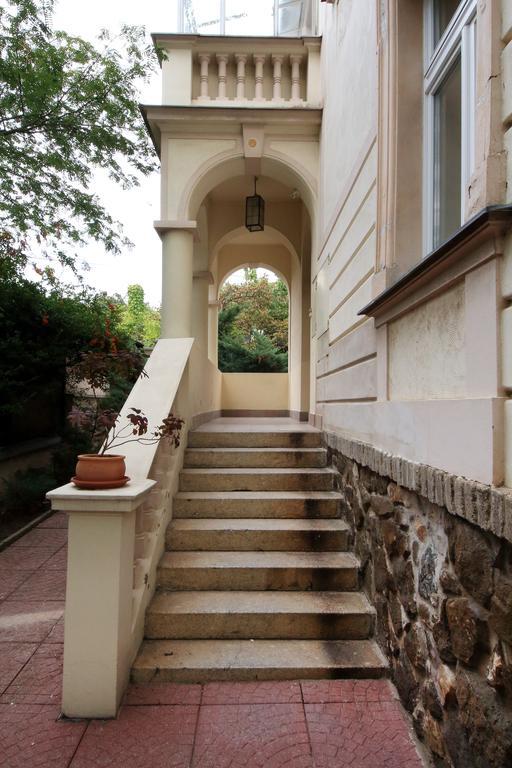 Historic Villa Apartments Praga Exterior foto