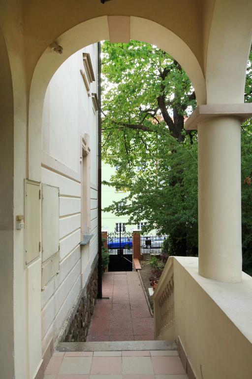 Historic Villa Apartments Praga Quarto foto